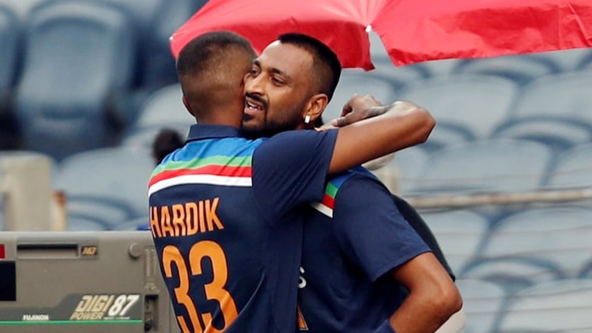 Hardik and Krunal pandya kept dads bag in dressing room