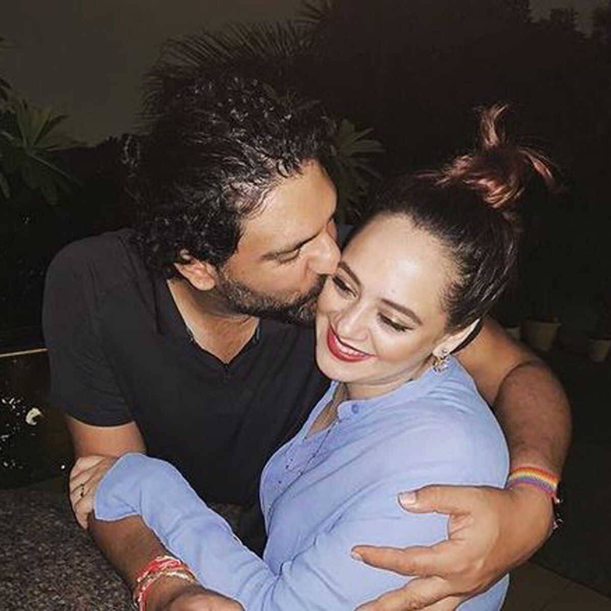 युवराज संग हेजल