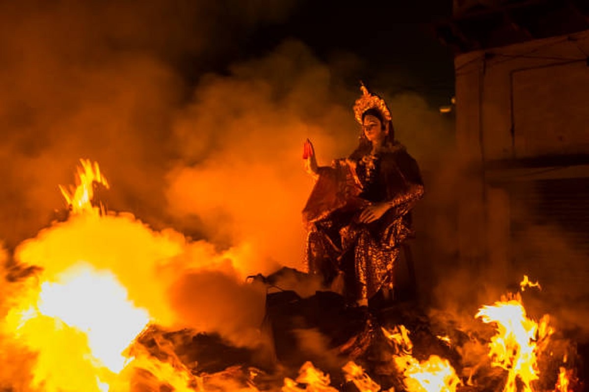 कैसे बचे प्रह्लाद के प्राण