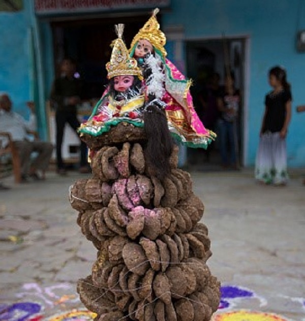 होलिका दहन पर भूलकर भी न करें ये गलती 7