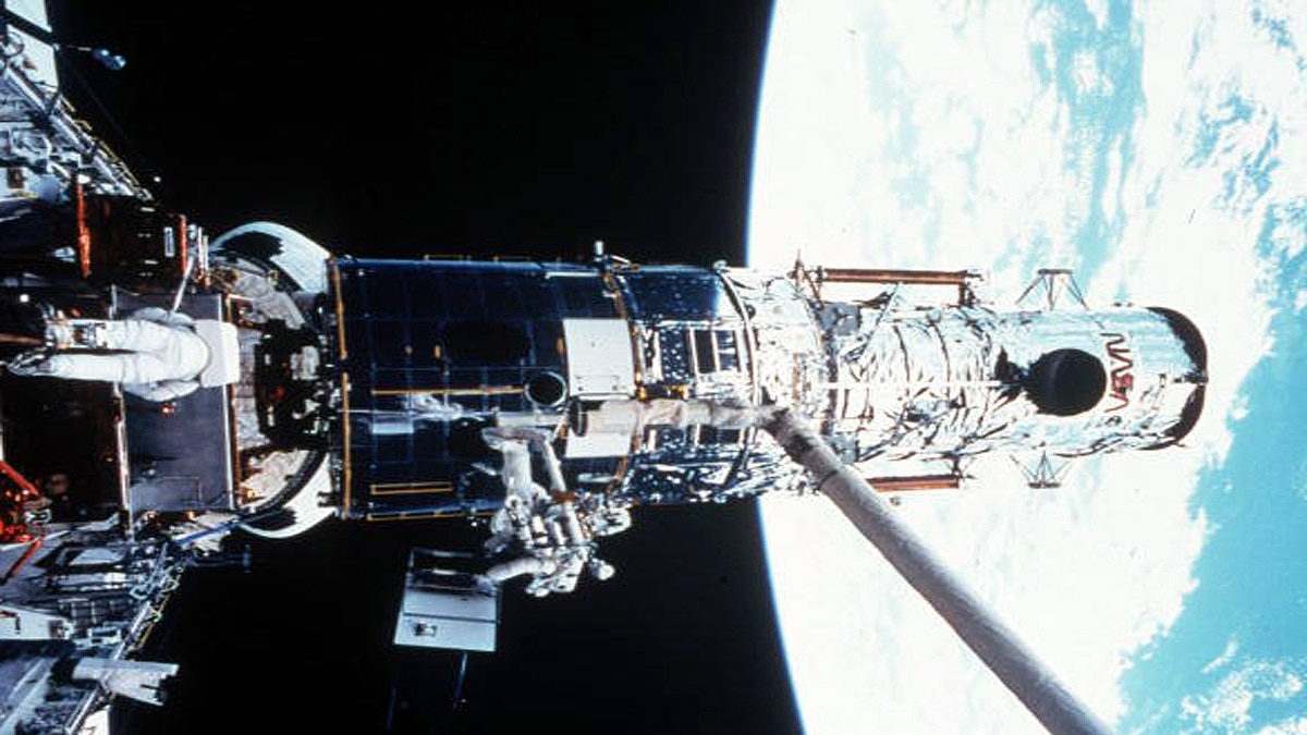 Hubble Telescope Enters in Safe Mode