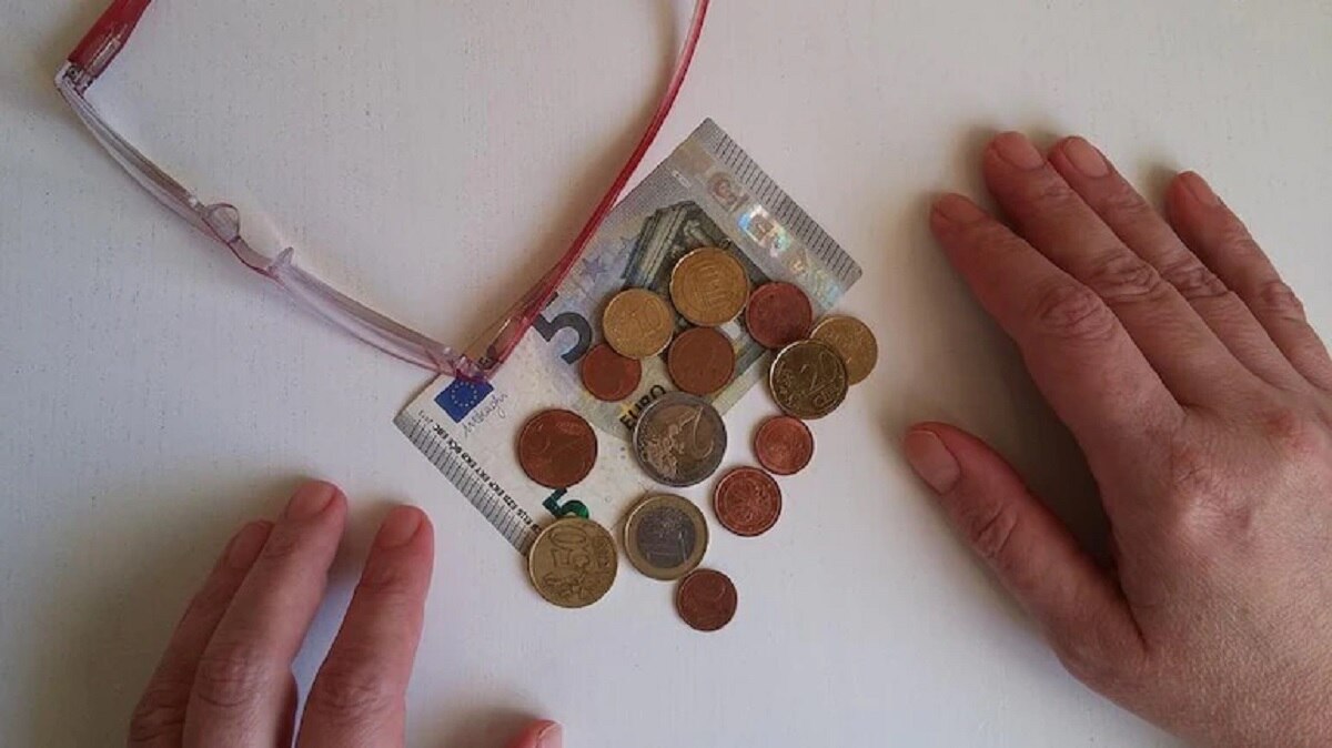 पीएफ के ब्याज पर लगेगा कर