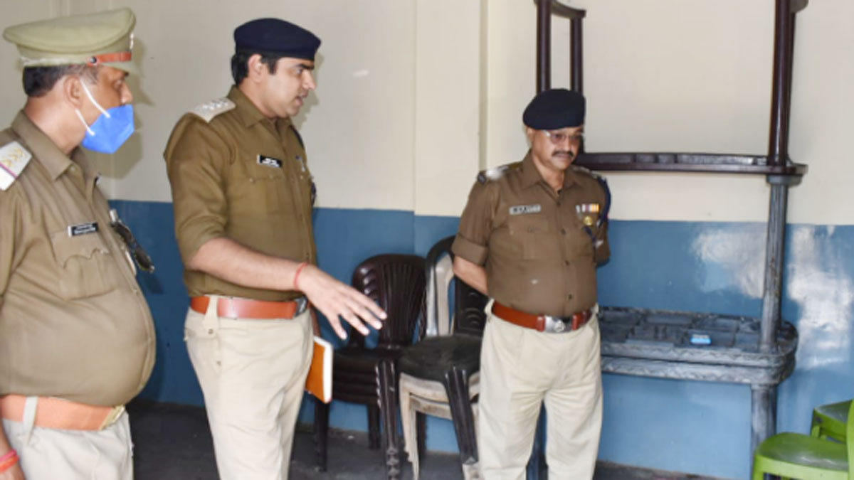 ग्राम विकास अधिकारी की पीट-पीटकर हत्या (फोटो- विजय कुमार सिंह)