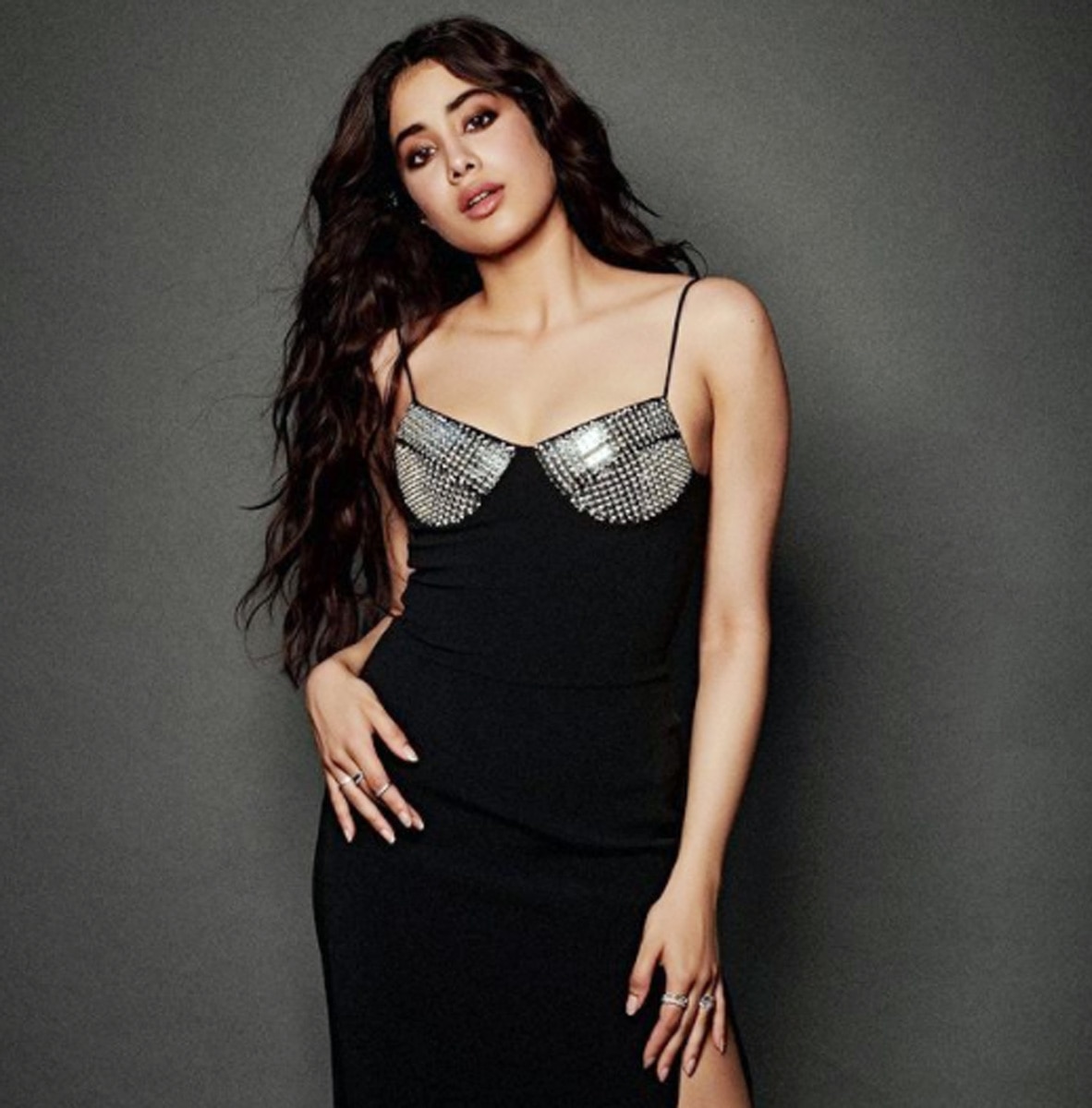 जाह्नवी कपूर 