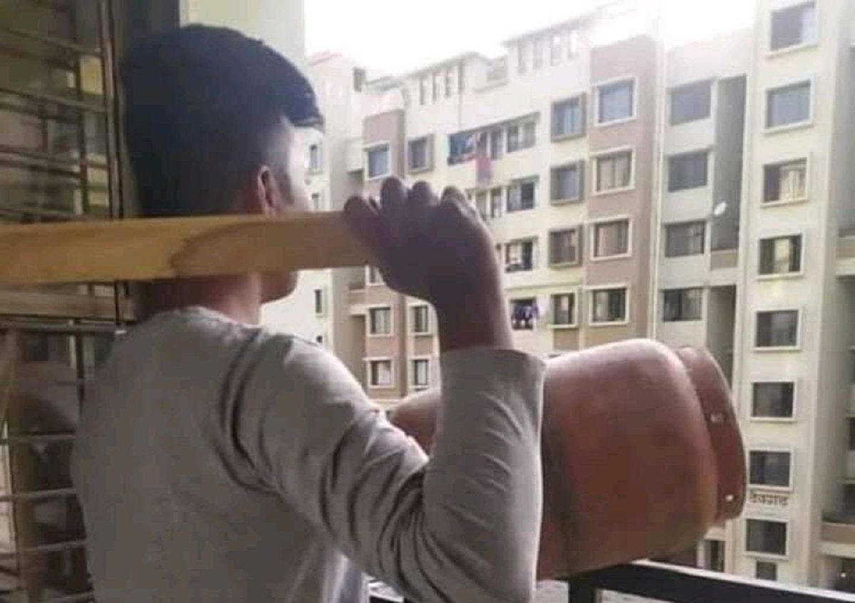 ट्विटर पर खूब बज रहे हैं कटोरी और थाल