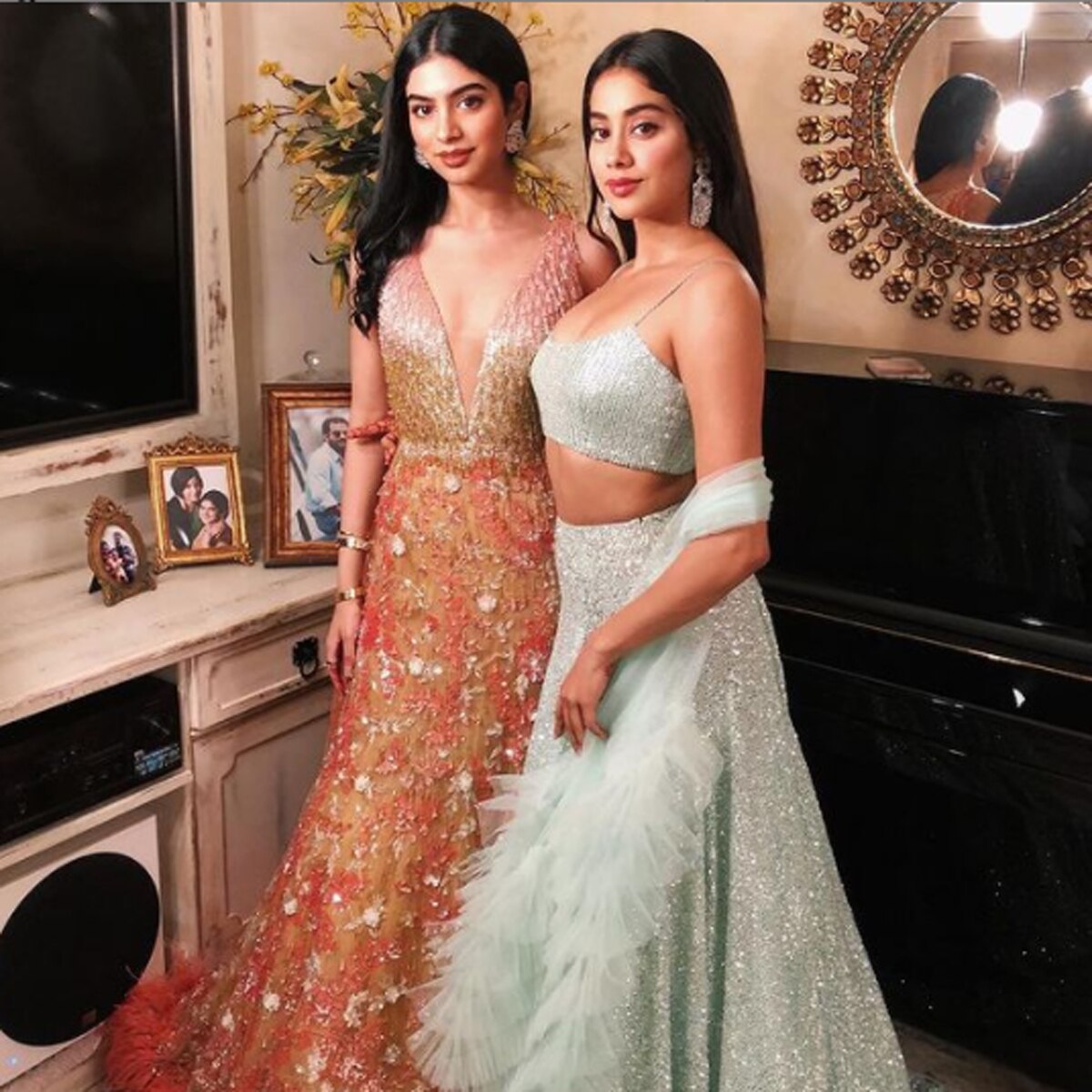 जाह्नवी-खुशी 