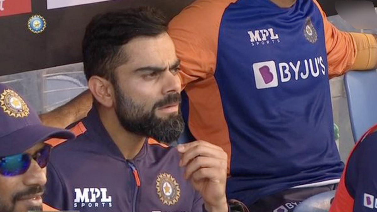 krunal pandya and tom curran involved in heated exchange