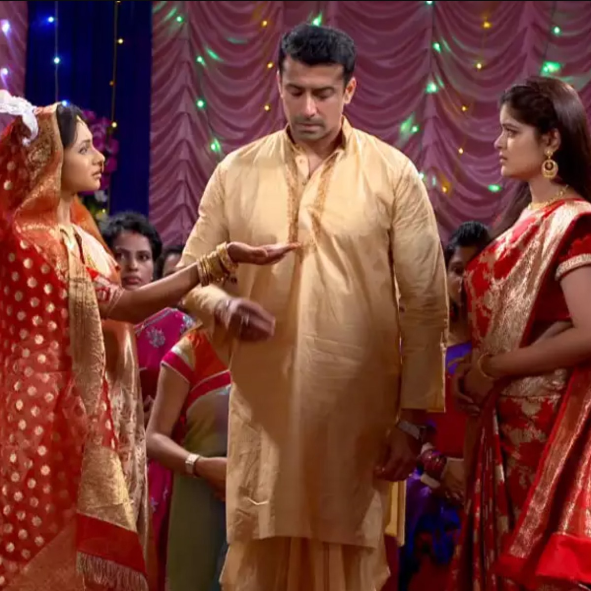 कुसुम डोला