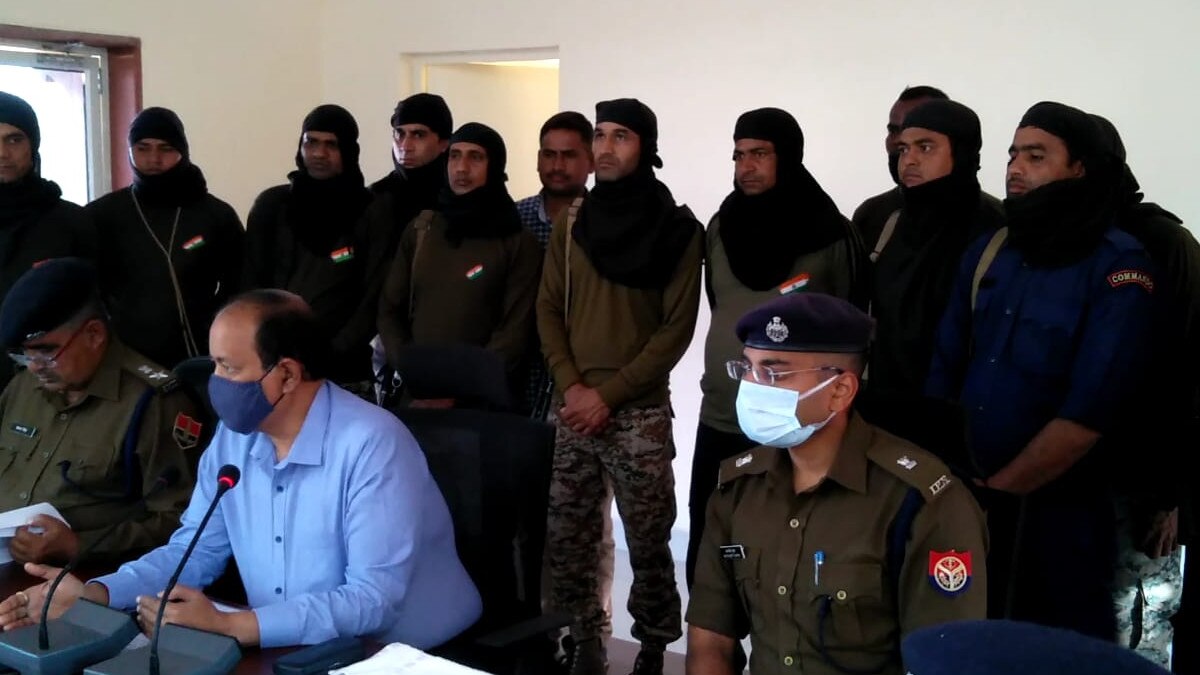 डर बनाने के ल‍िए पुलिसकर्मियों पर करते थे जानलेवा हमला, बीहड़ में चला सर्च ऑपरेशन तो पकड़े गए दो बदमाश 