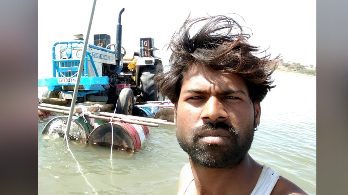 अनोखा जुगाड़: चंबल नदी में 2 किलोमीटर चला कर ले गए ट्रैक्टर, 12 ड्रम की मदद से डेढ़ घंटे में हो गए पार 