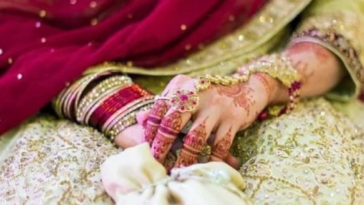 विदाई में इतना रोई कि दुल्हन को आया हार्ट अटैक