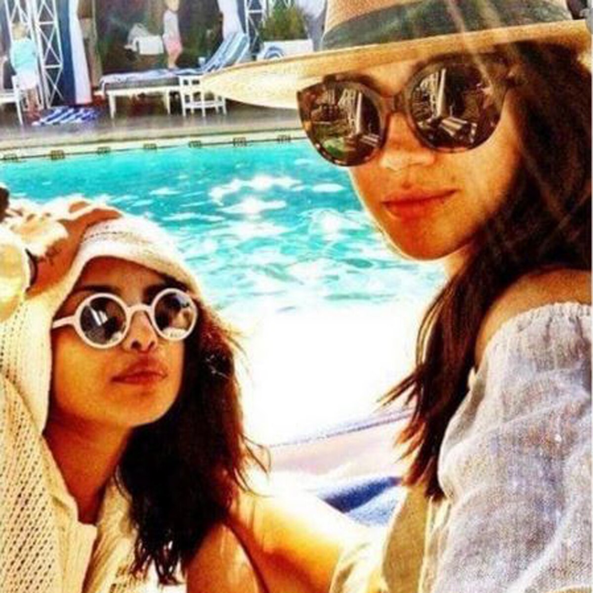 मेगन मार्कल संग प्रियंका चोपड़ा 