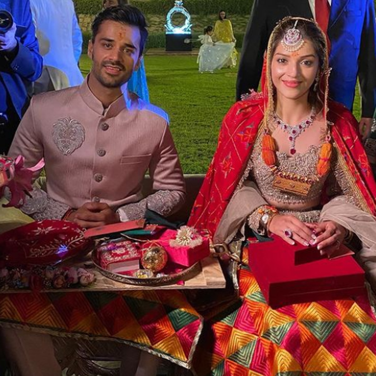 भव्य ब‍िश्नोई-मेहरीन पीरजादा 