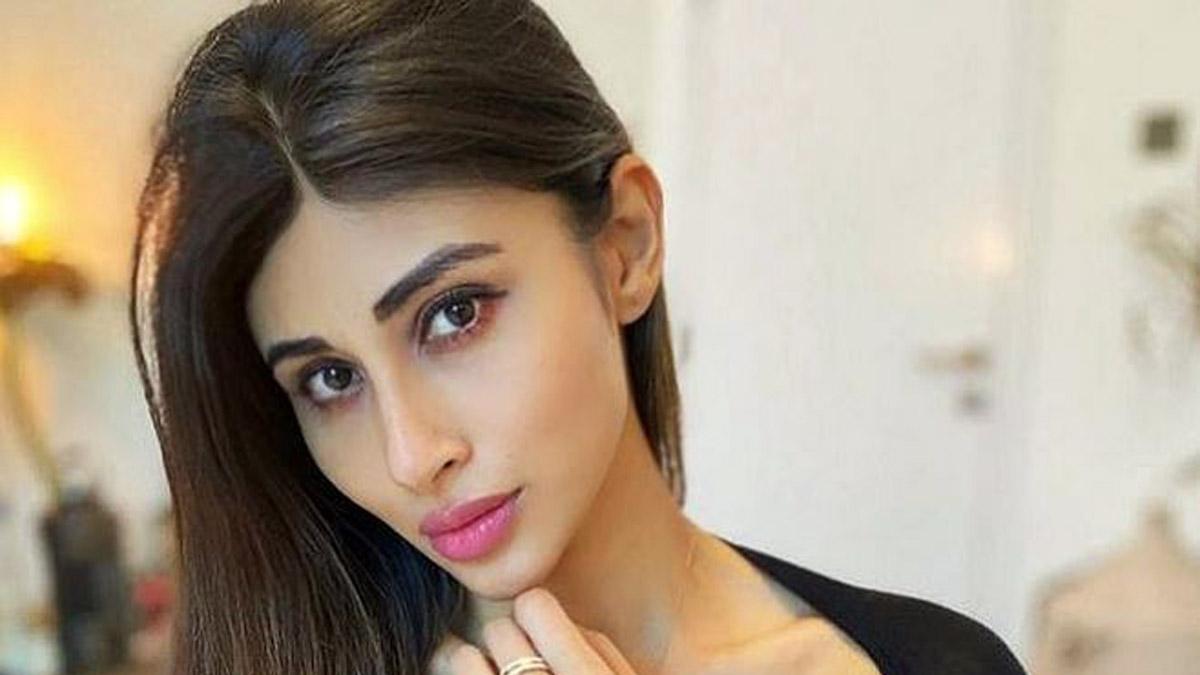 मौनी रॉय