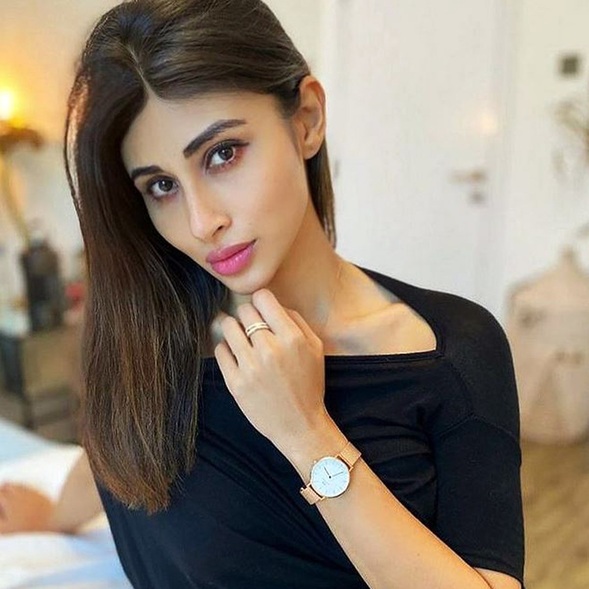 मौनी रॉय