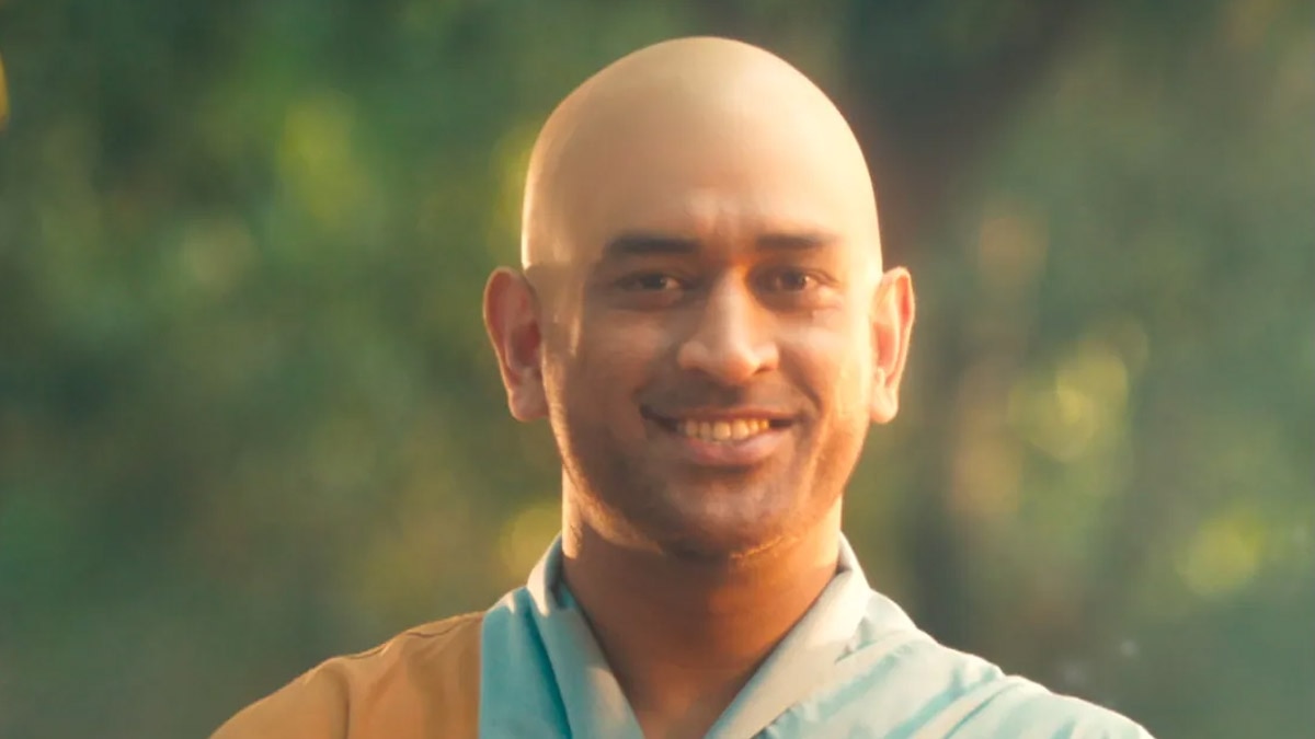 Mahendra Singh Dhoni video goes Viral