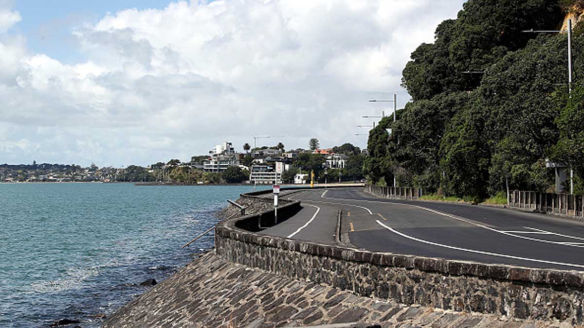 Three Earthquakes New Zealand Tsunami