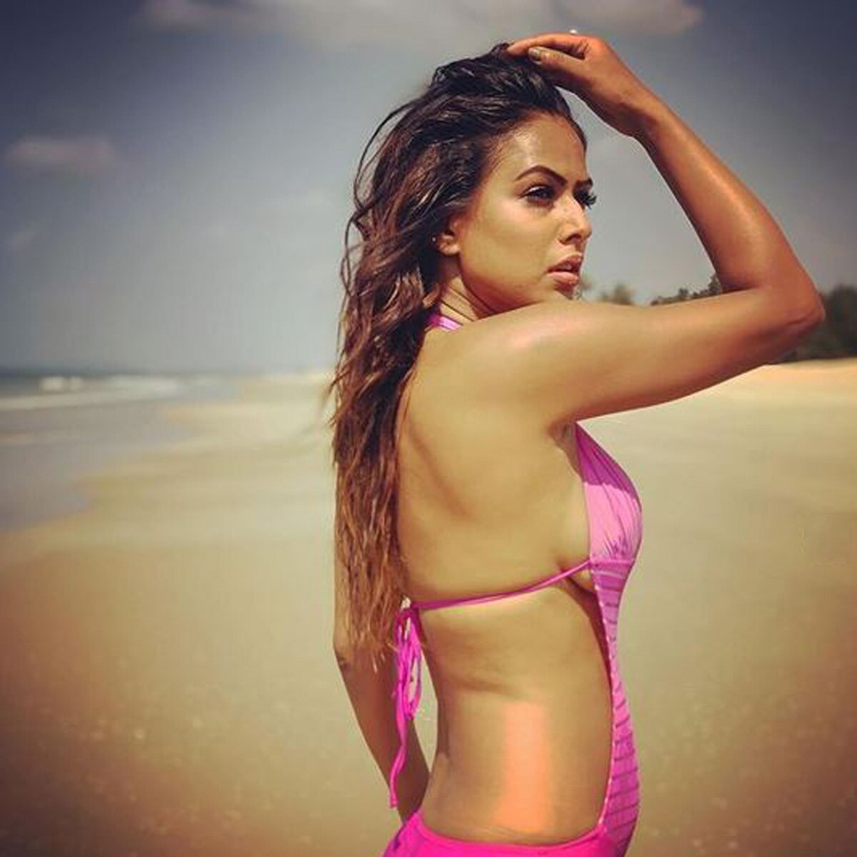 निया शर्मा