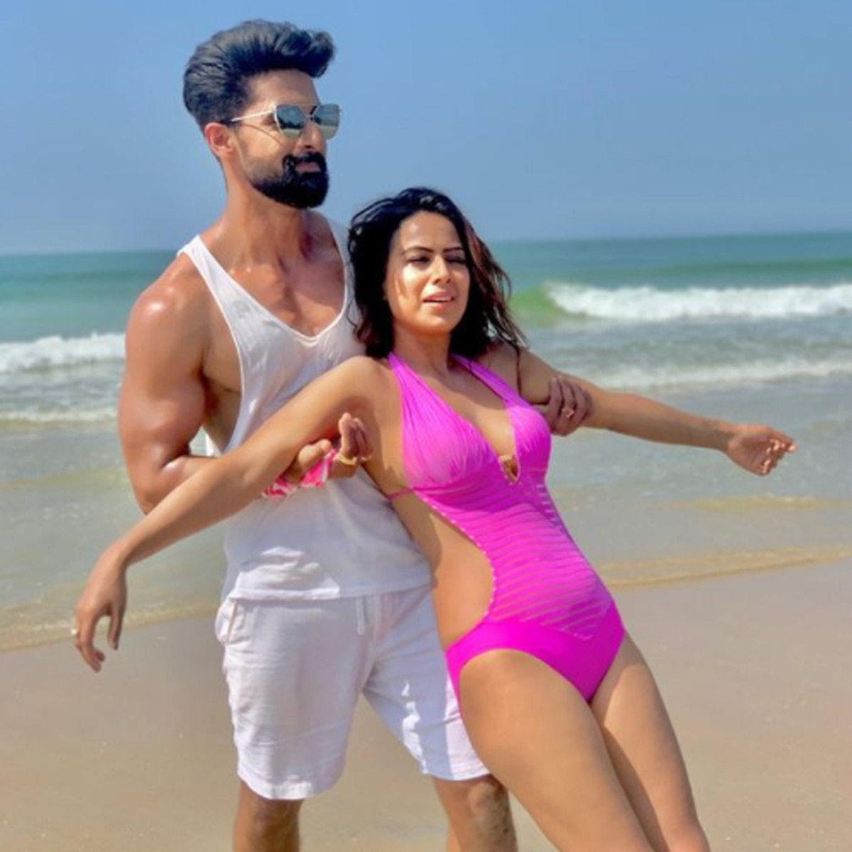 न‍िया शर्मा-रव‍ि दुबे  