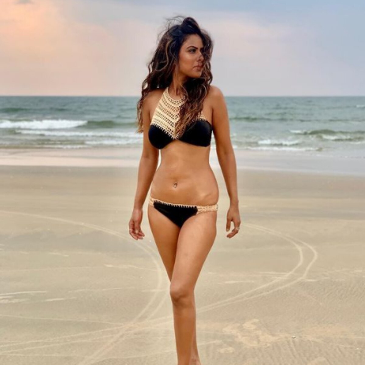 न‍िया शर्मा 