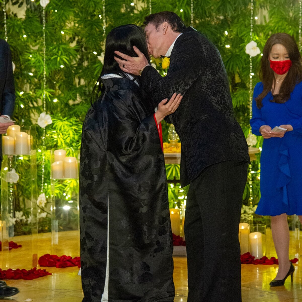 हॉलीवुड एक्टर निकोलस केज और रीको शिबाटा 