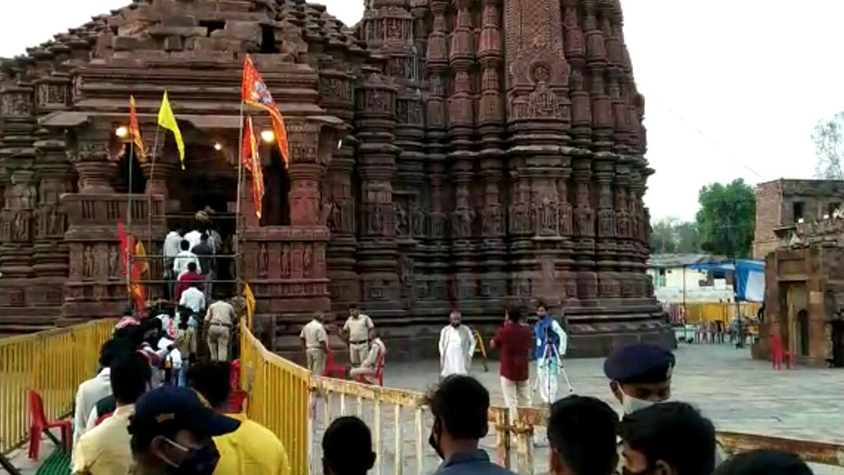 सूर्य की किरणों से होता है पहला अभिषेक, एक ही रात में क‍िया गया था व‍िशाल मंद‍िर का न‍िर्माण! 