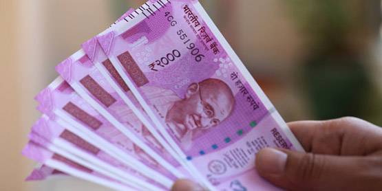 सबसे कम ब्याज एक साल के लिए डिपॉजिट पर 