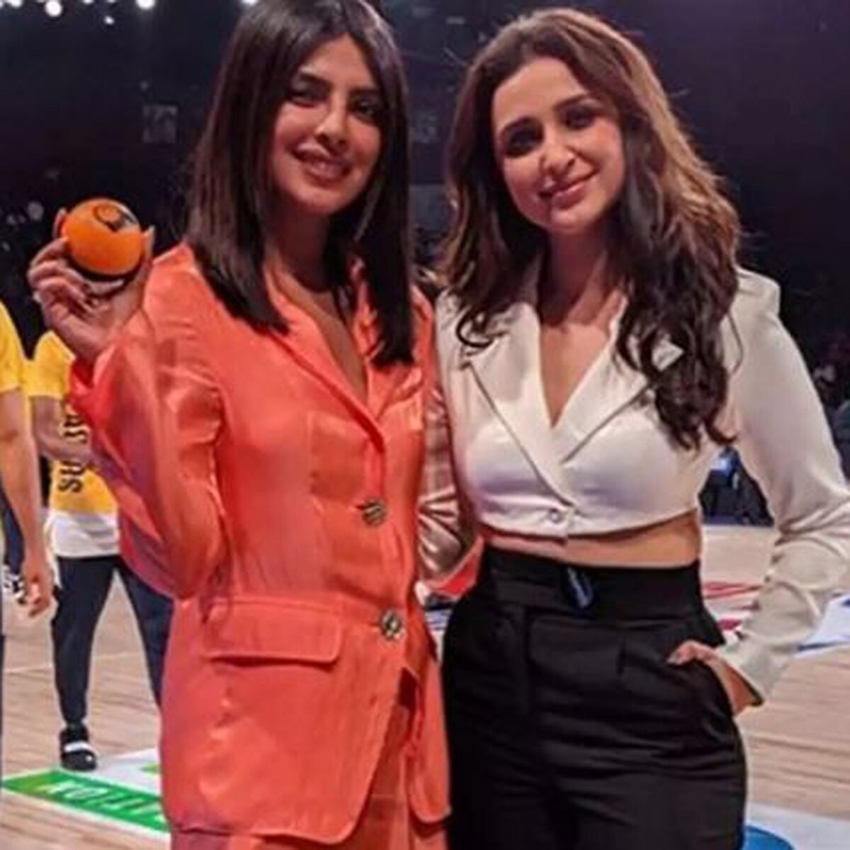 प्रियंका चोपड़ा-परिणीति चोपड़ा