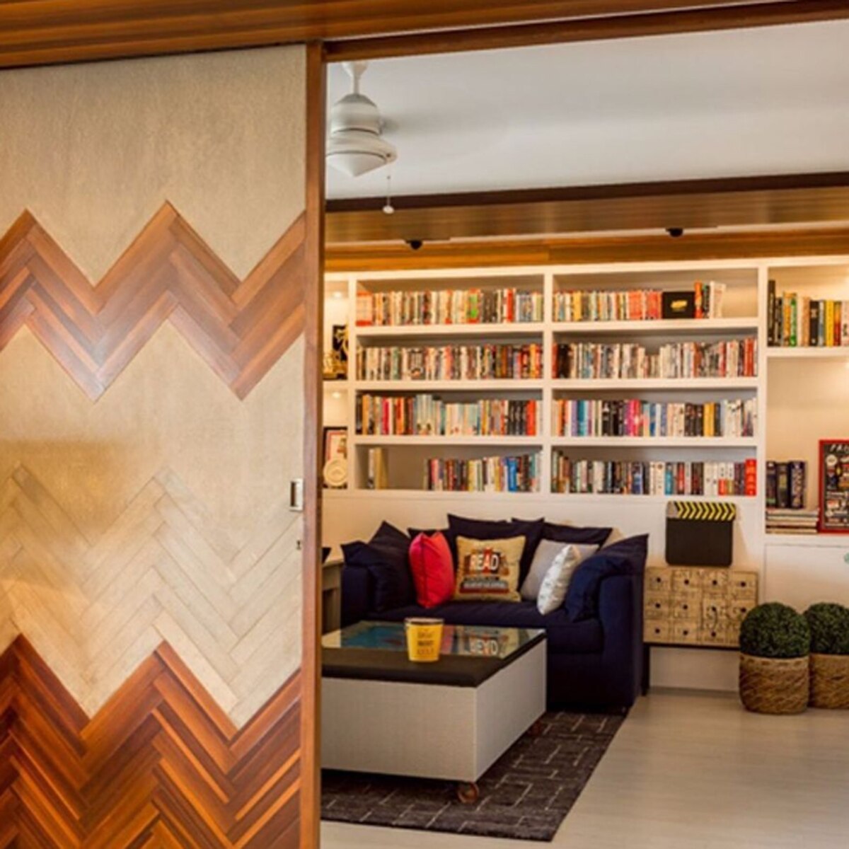 परिणीति चोपड़ा के घर की इनसाइड फोटोज 