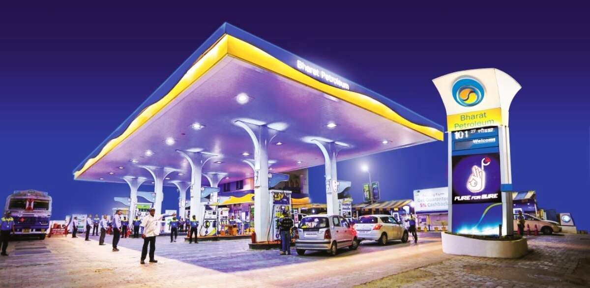 डीजल पर टैक्स करीब 44 रुपये