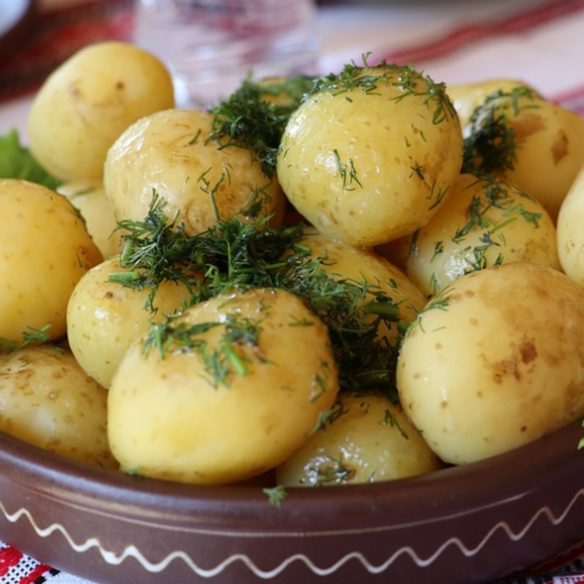 चिकन और आलू