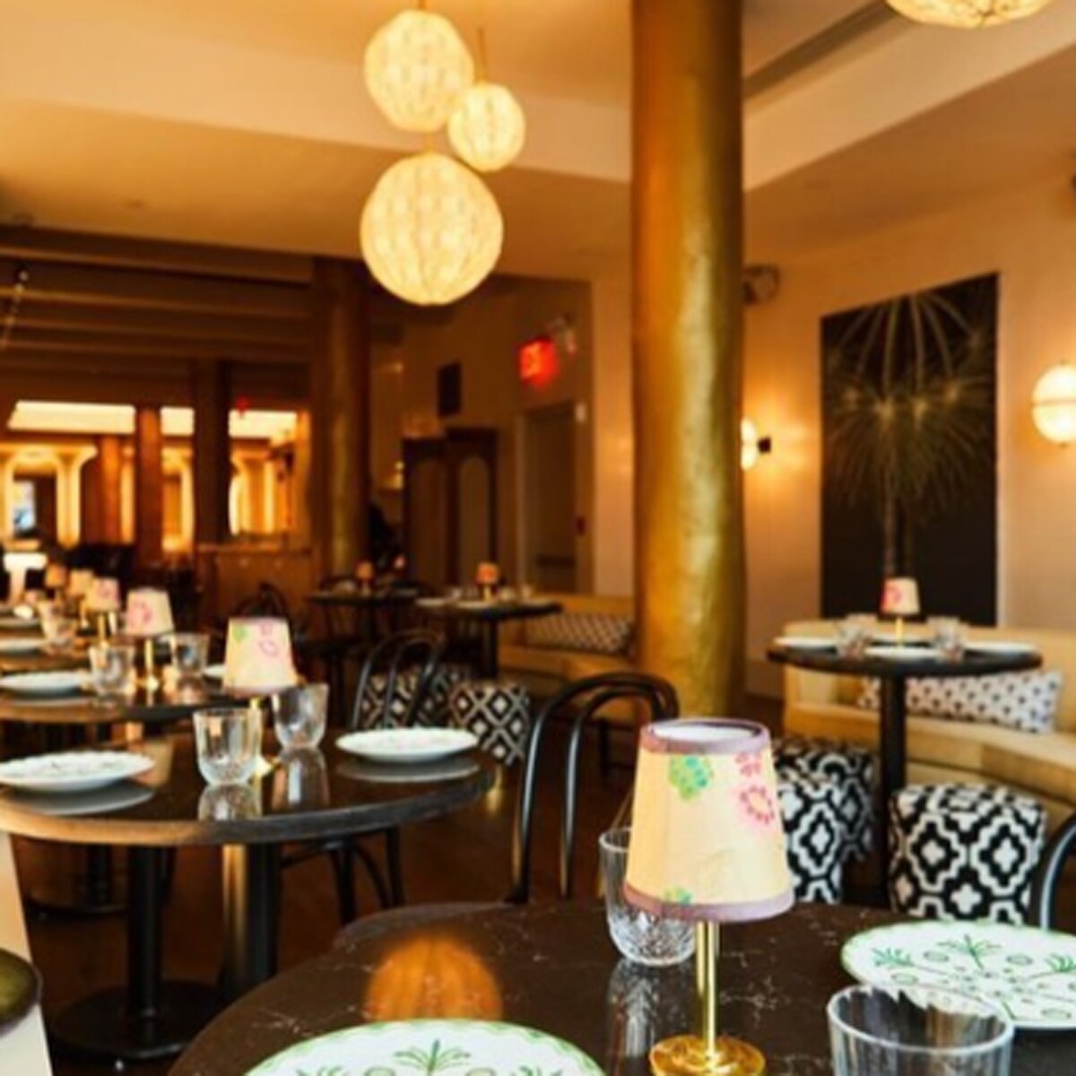 प्र‍ियंका चोपड़ा रेस्तरां 