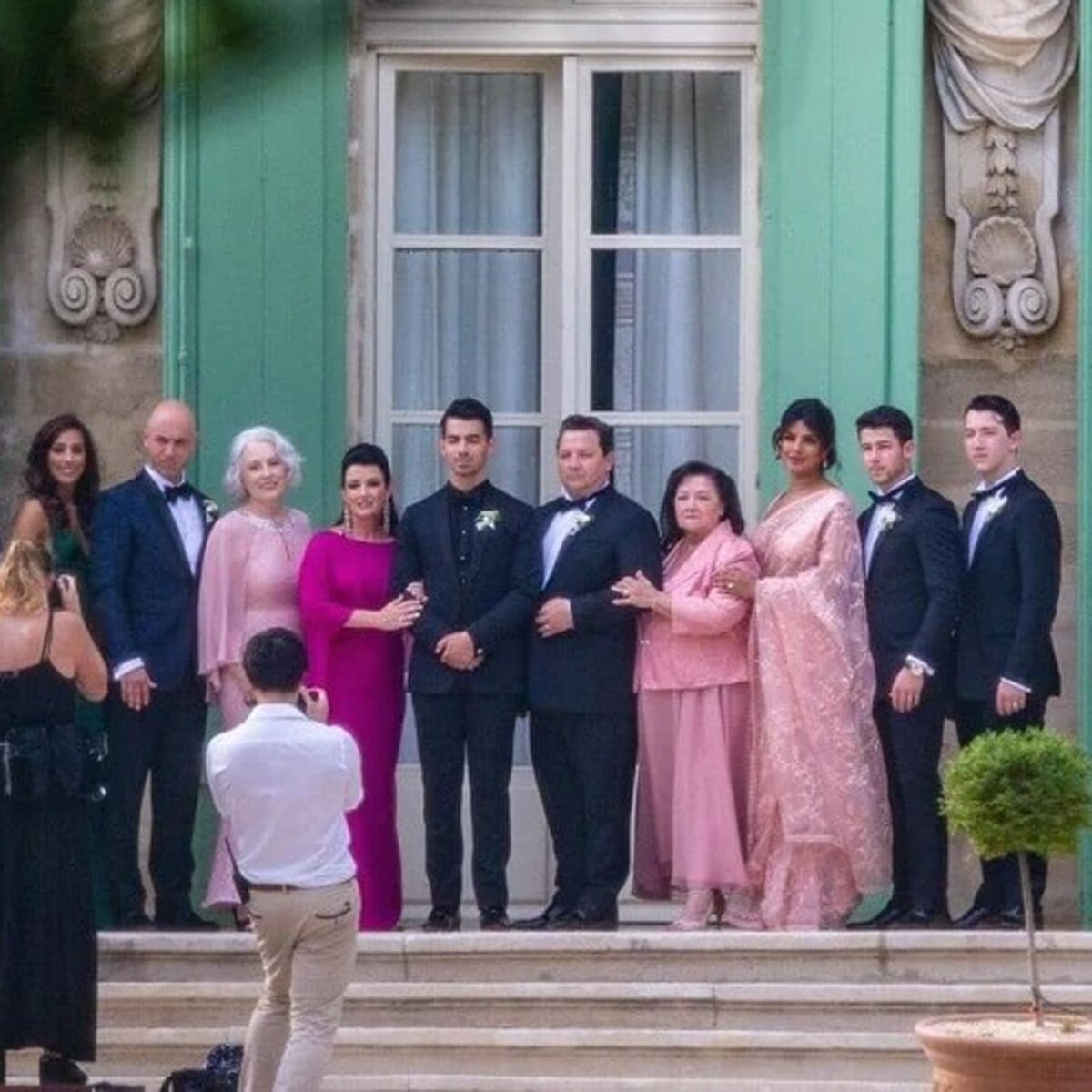 प्र‍ियंका चोपड़ा, सोफी टर्नर-जो जोनस की शादी में