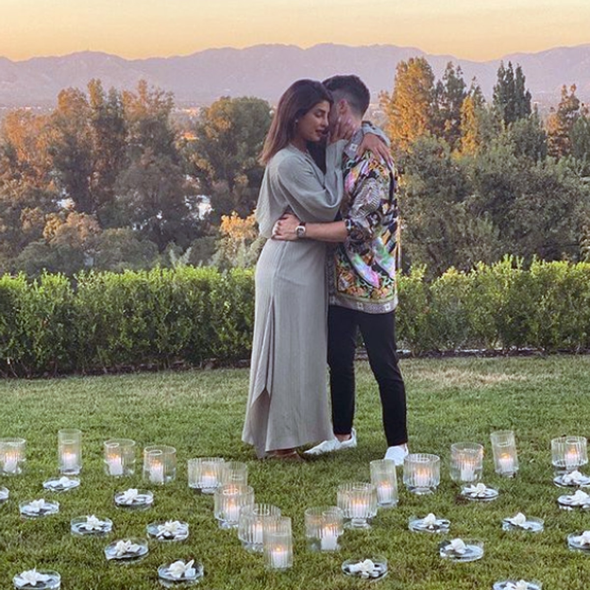 प्र‍ियंका चोपड़ा-न‍िक जोनस  