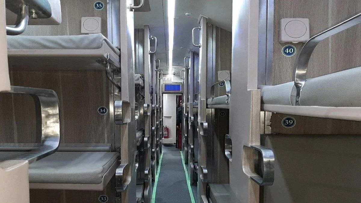 एम्प्लॉई, AC मैकेनिकों को चौकन्ना रहने के निर्देश