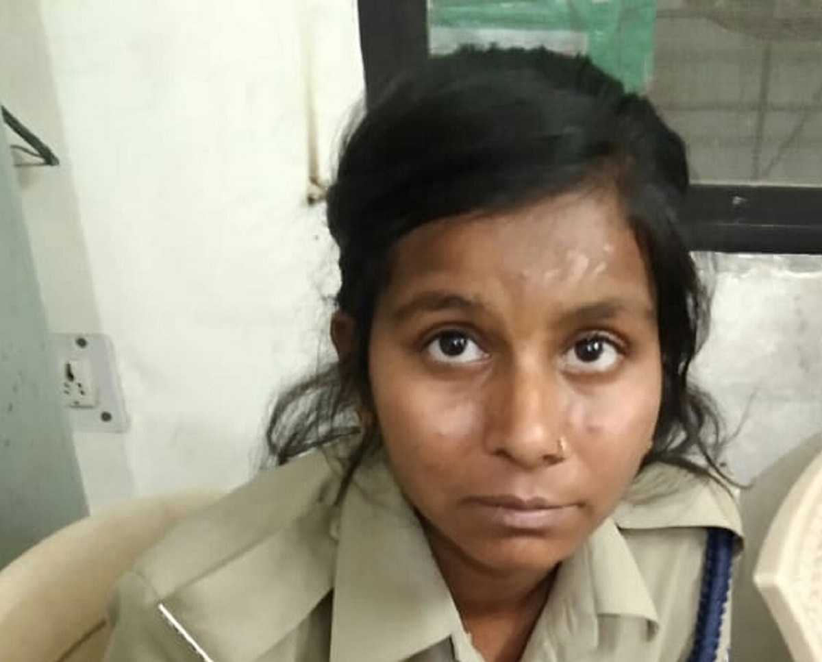 मास्क के नाम पर कर रही थी वसूली