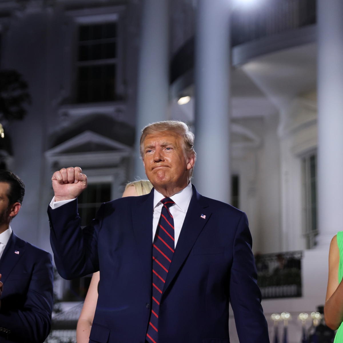 डोनाल्ड ट्रंप