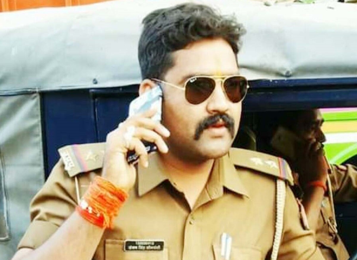 पुलिसवाले ने अपने ही साथियों के खिलाफ कराई FIR