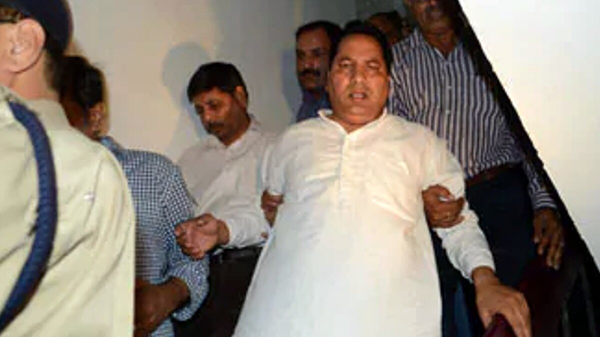 पहले भी कई मंत्री कर चुके है ऐसा कारनामा