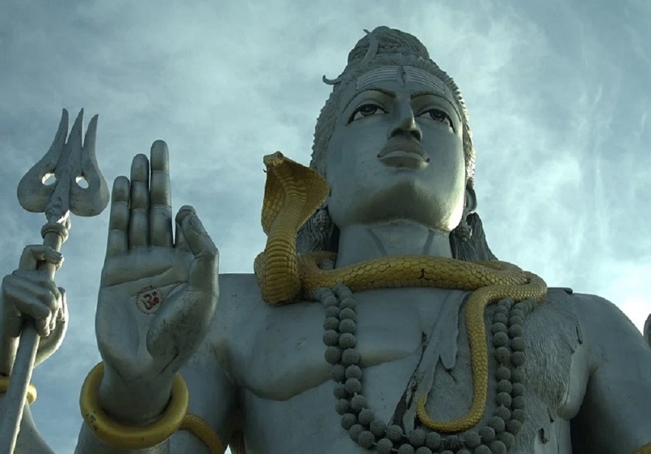 निर्धन भी हो सकता है धनवान