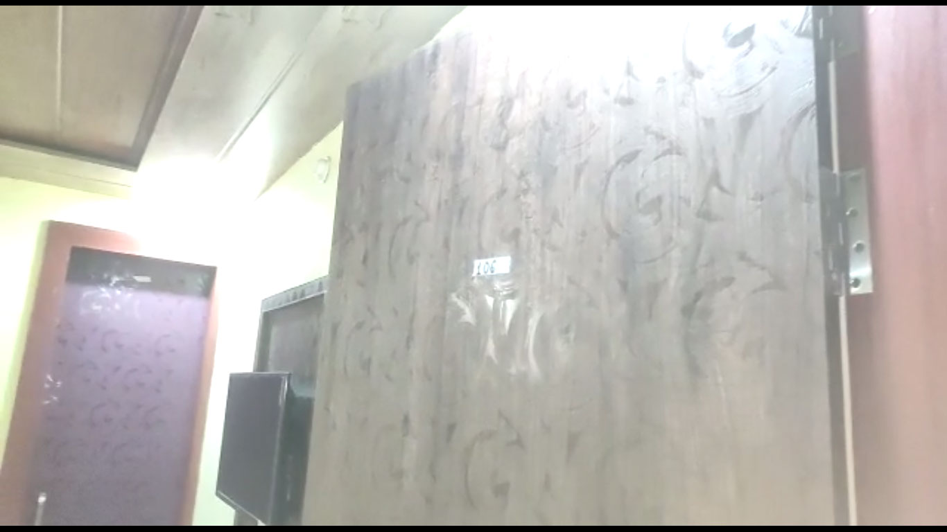 प्रेमी ने गला दबाकर की प्रेमिका की हत्या