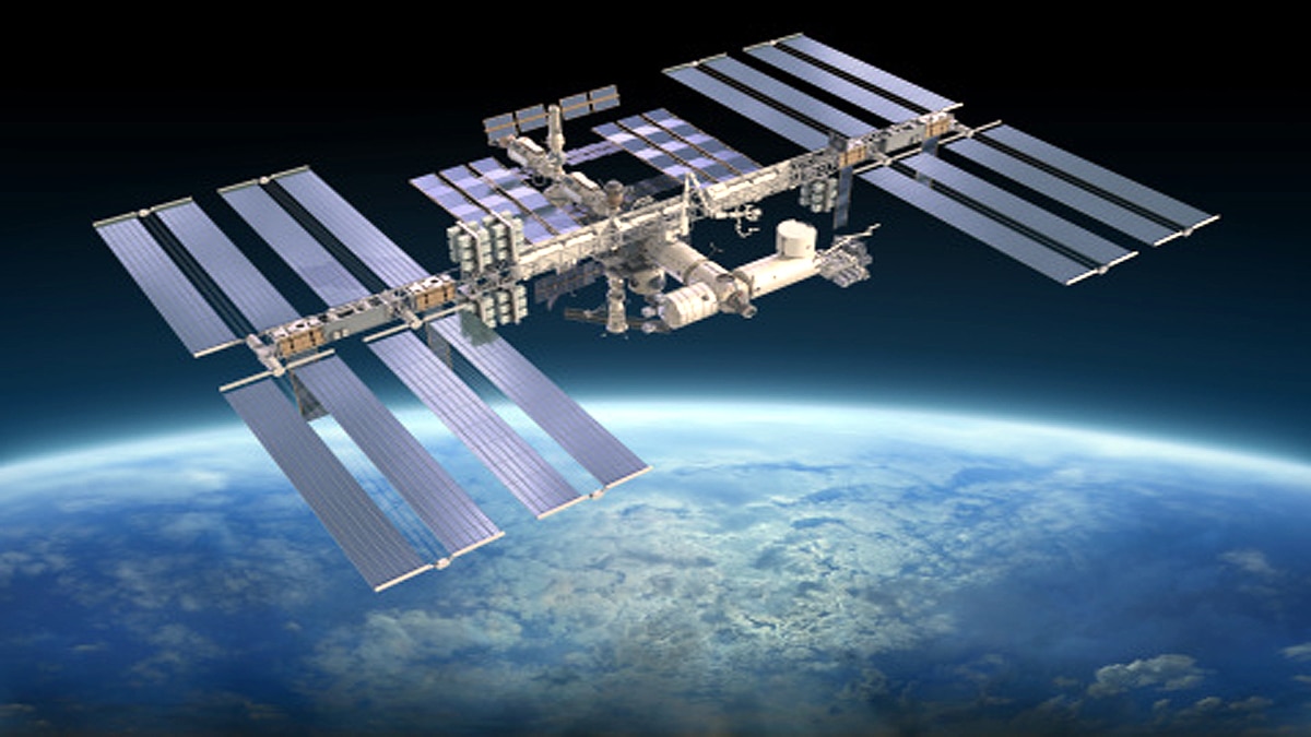 Space Station Leave 2.9 ton Space Garbage