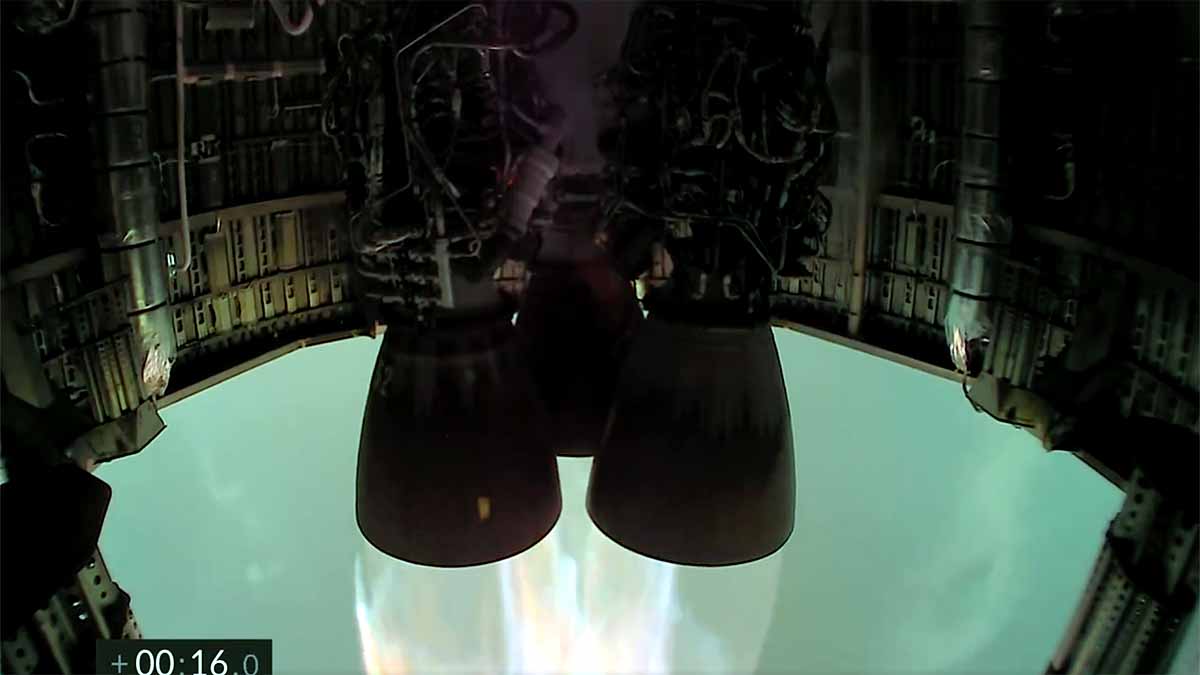 SpaceX Starship SN11 explodes