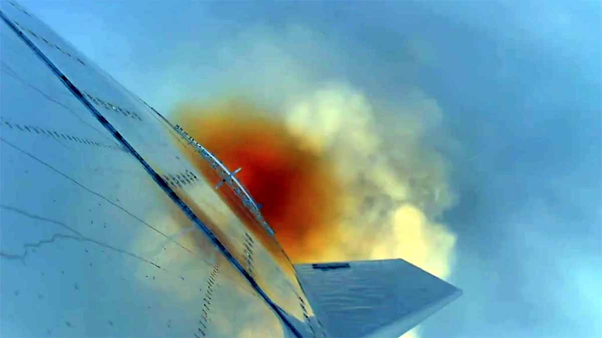 SpaceX Starship SN11 explodes