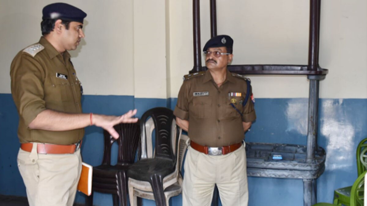 ग्राम विकास अधिकारी की पीट-पीटकर हत्या (फोटो- विजय कुमार सिंह)