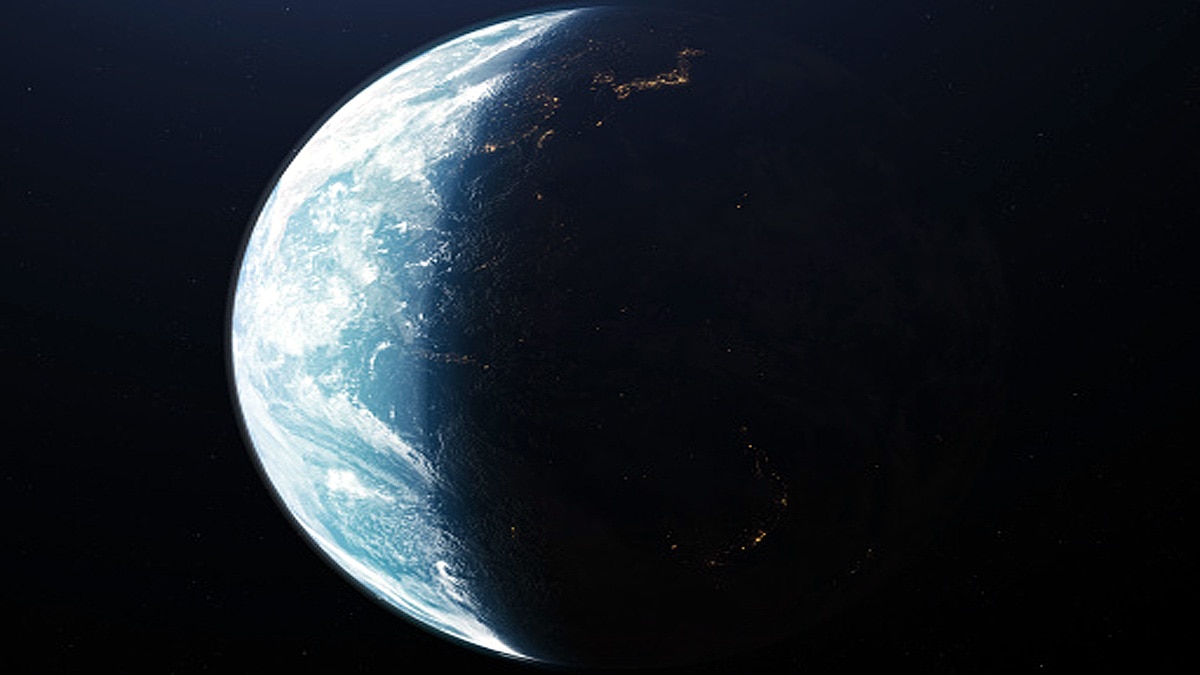 Sun concentration to Northern Hemisphere