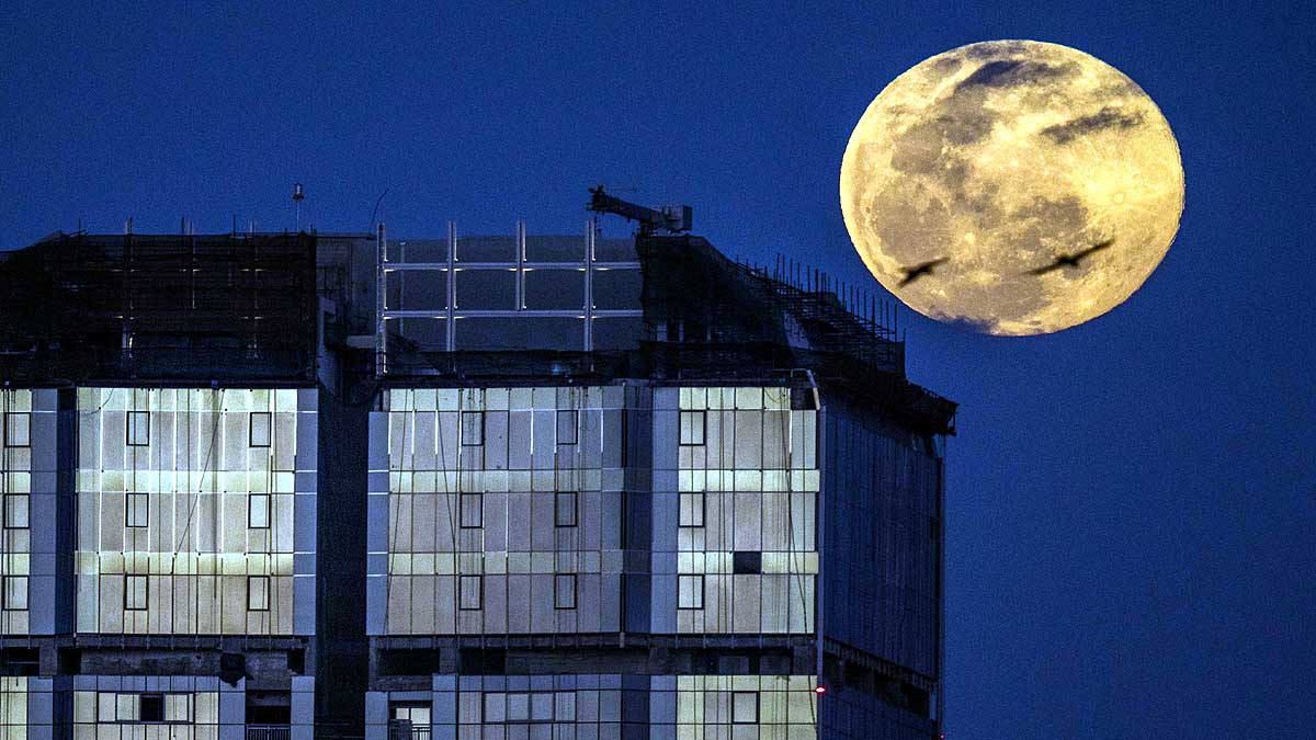 Supermoon Worm Moon Purnima