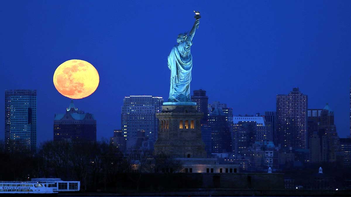 Supermoon Worm Moon Purnima