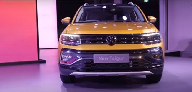  लुक पर खासा ध्यान 