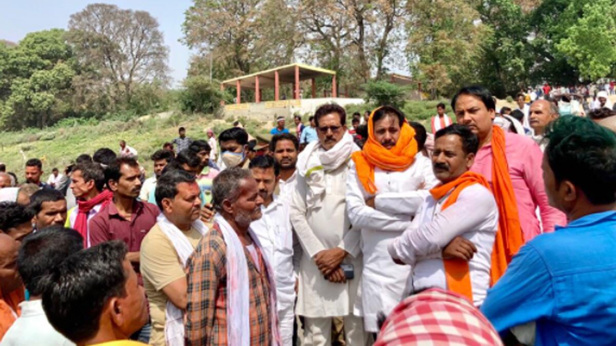  पड़ोसियों ने पीट-पीट कर कर दी एक शख्स की हत्या